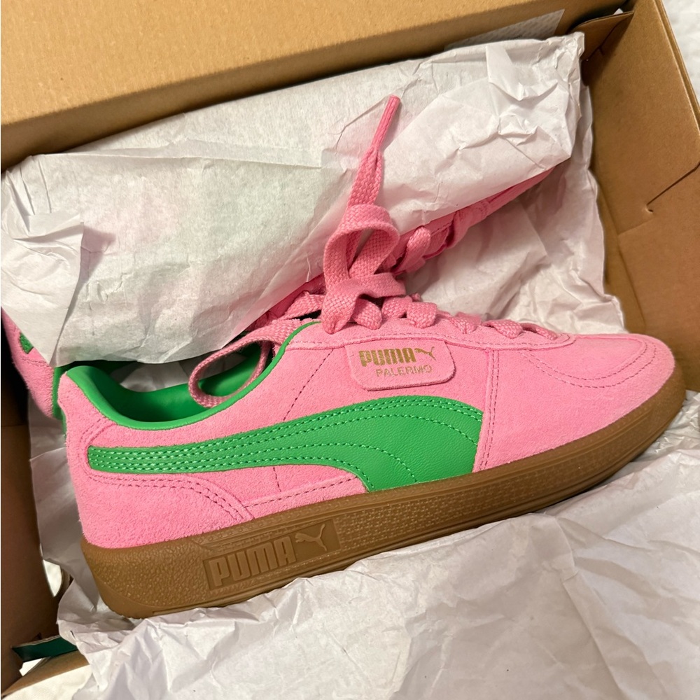Puma Green and Pink Sneakers